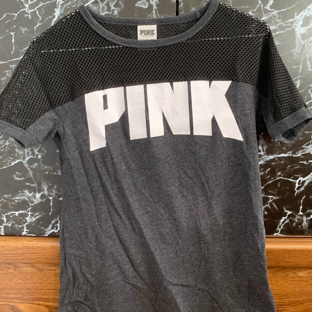 T-Shirt - Picture 1 of 1